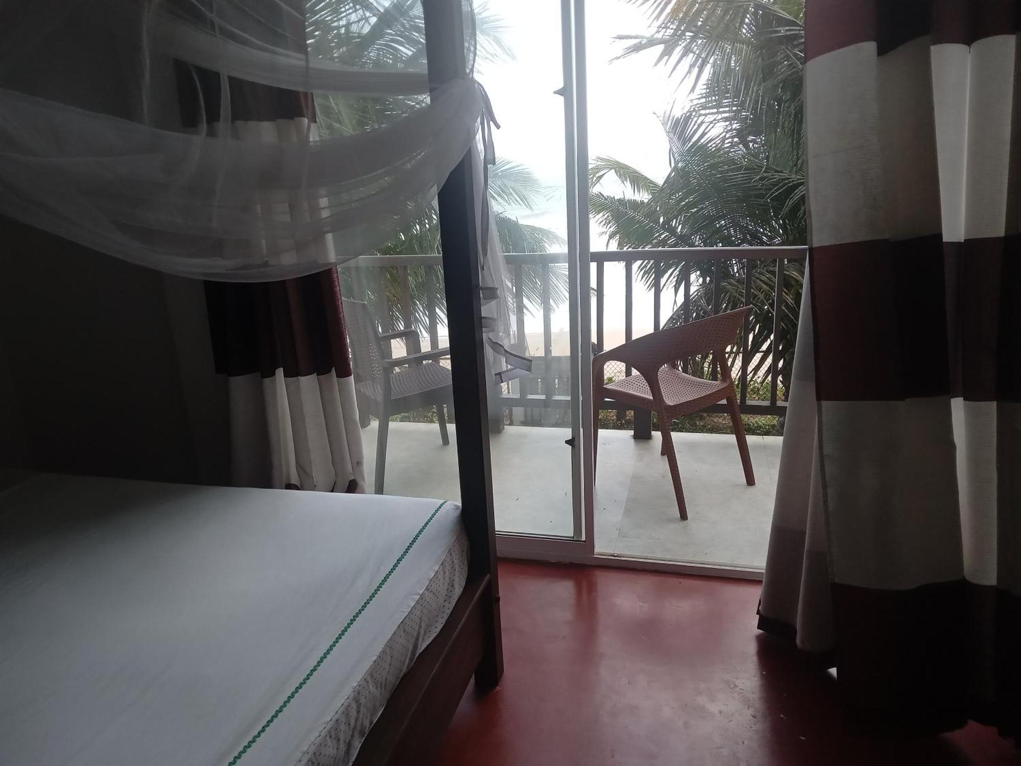 Himana Beach Rest Matara Exteriör bild